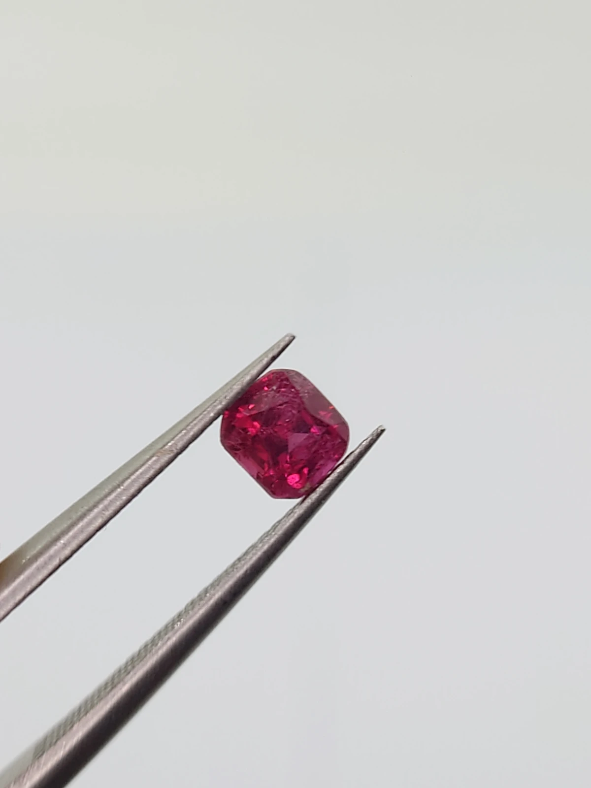 0.56ct Natural Umbalite Garnet Cushion Cut Loose Gemstone From Malawi — view 4