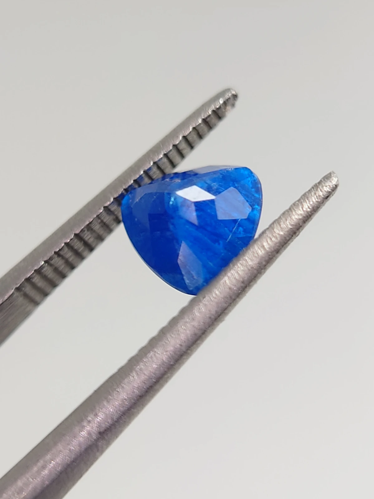 0.65ct Natural Hauyne Trillion Cut Faceted Loose Gemstones from Afghanistan — view 4