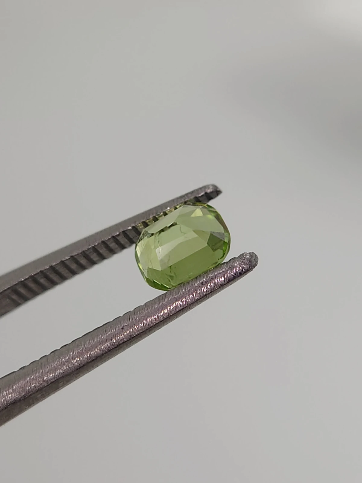 0.55ct Natural Peridot Loose Gemstone From Pakistan — view 3