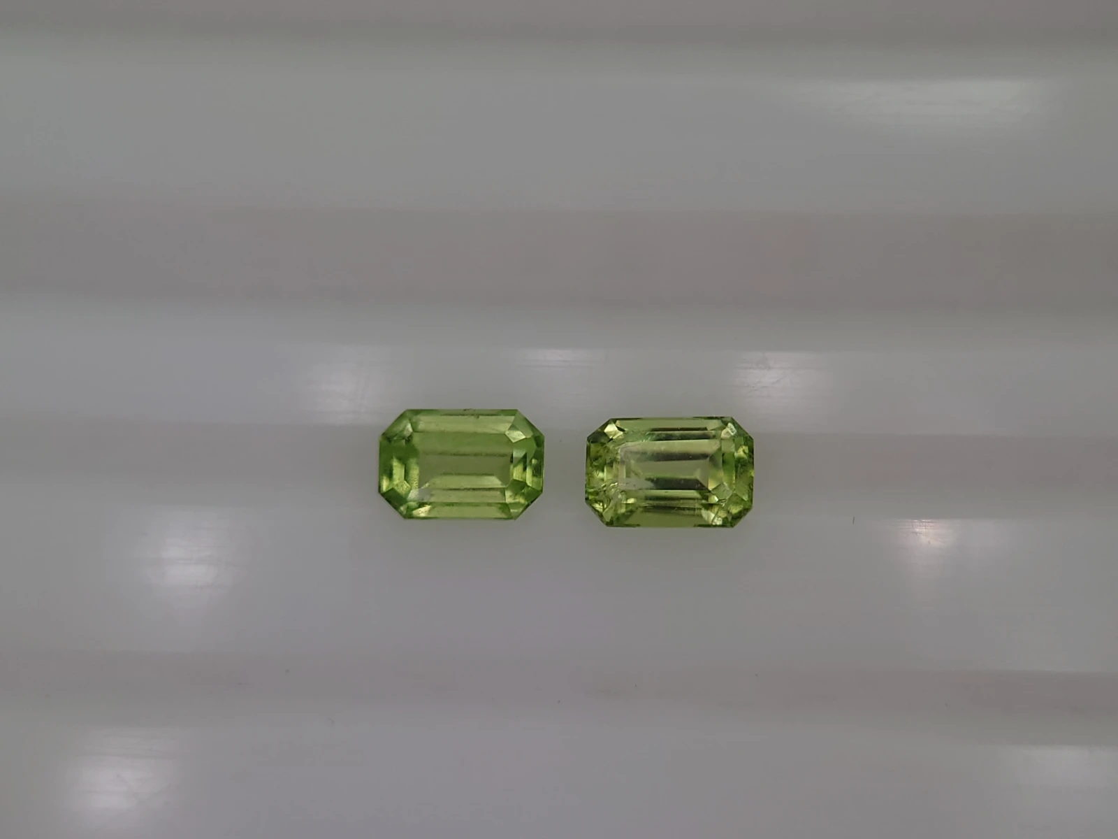 1ct Natural Emerald Cut Faceted Peridot Pair Loose Gemstone From Pakistan — view 3