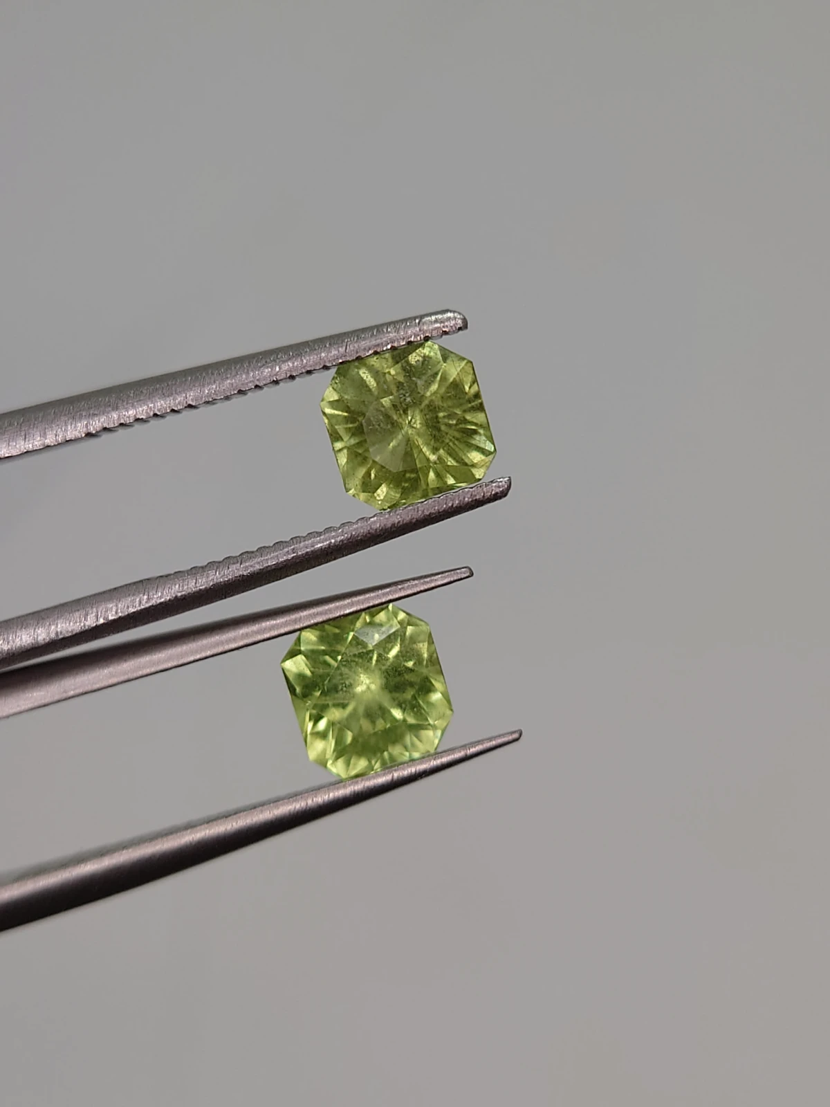 1.6ct Natural Pair of Peridot Faceted Loose Gemstone From Pakistan — view 2