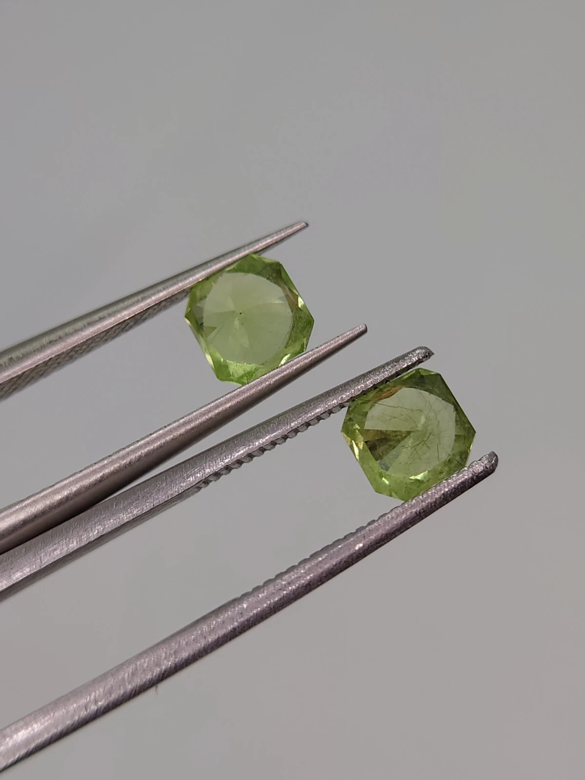 1.6ct Natural Pair of Peridot Faceted Loose Gemstone From Pakistan — view 3