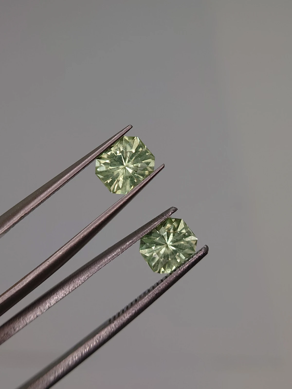 1.75ct Natural Peridot Pair Faceted Loose Gemstone From Pakistan — view 2