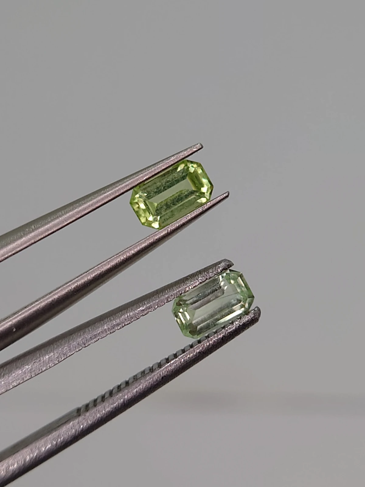 0.75ct Natural Peridot Emerald Cut Pair Faceted Loose Gemstone From Pakistan — view 2