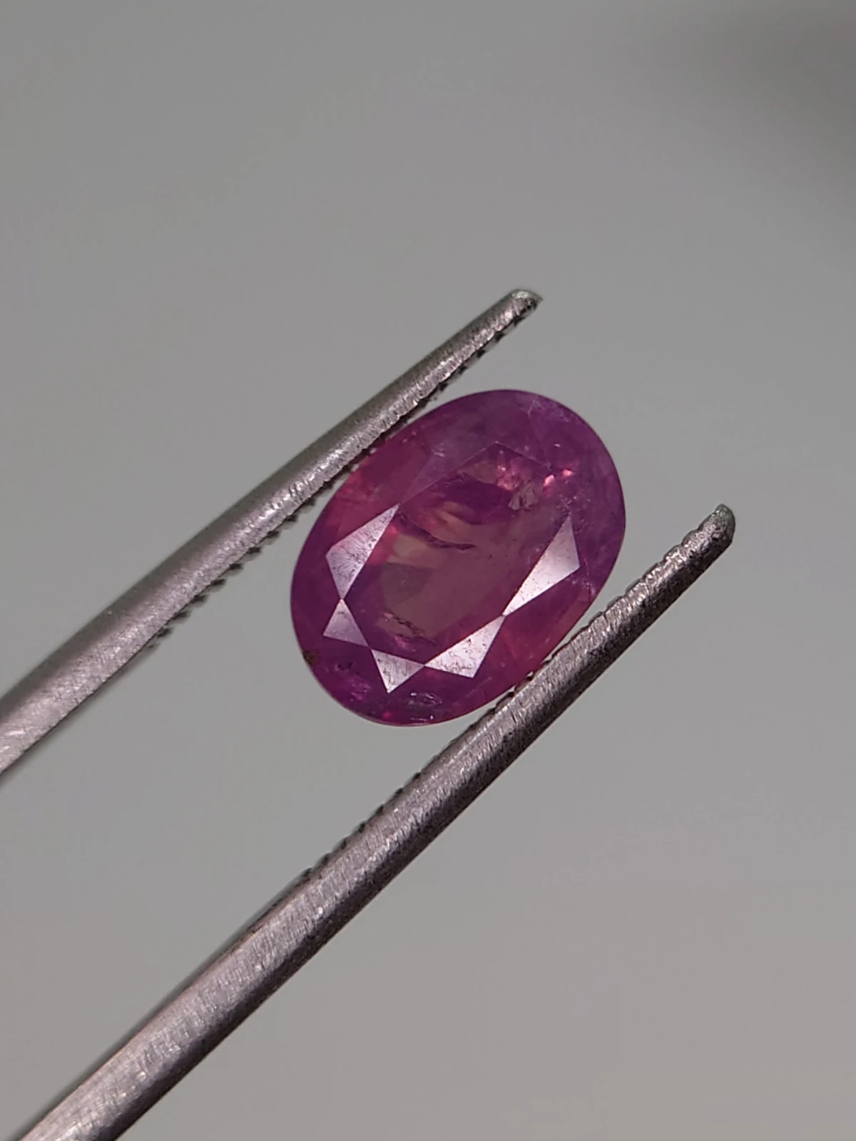 2.13ct Natural Pinkish Purple Kashmir Sapphire from Pakistan — view 1