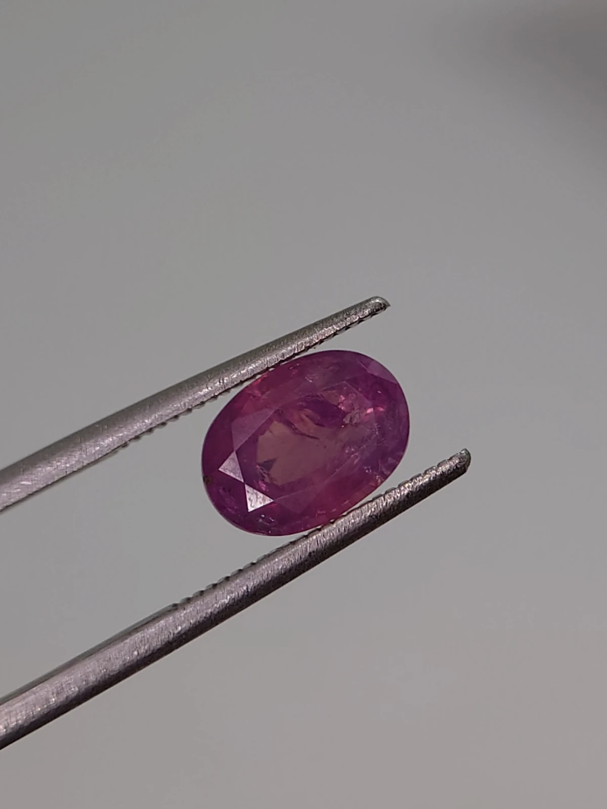 2.13ct Natural Pinkish Purple Kashmir Sapphire from Pakistan — view 3