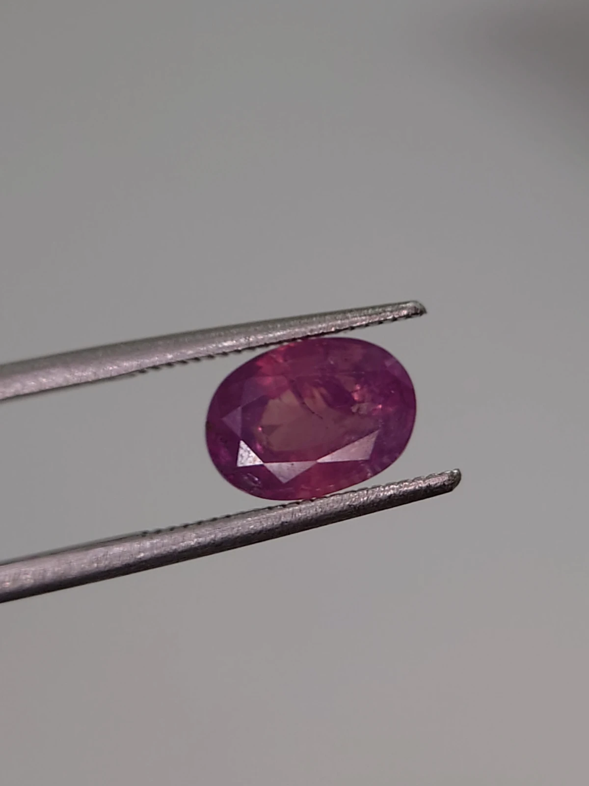 2.13ct Natural Pinkish Purple Kashmir Sapphire from Pakistan — view 4