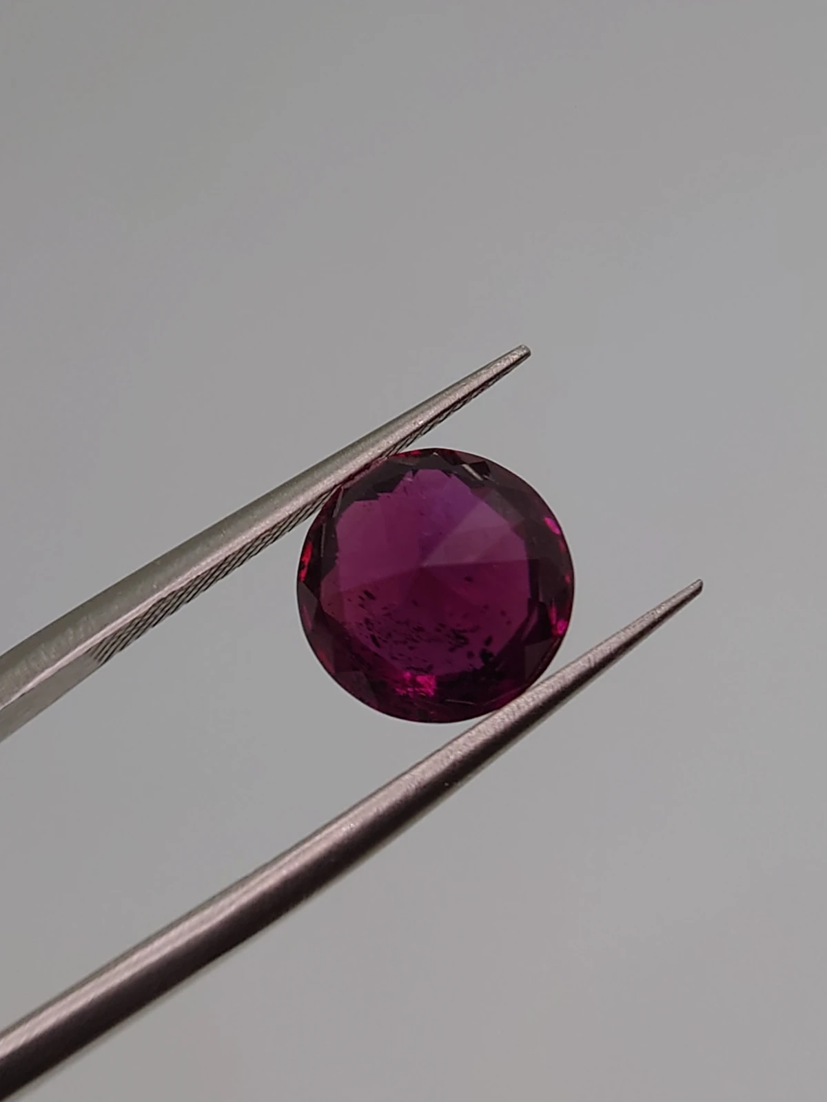 4ct Natural Malaya Garnet Round Cut Faceted Loose Gemstone From Malawi — view 1