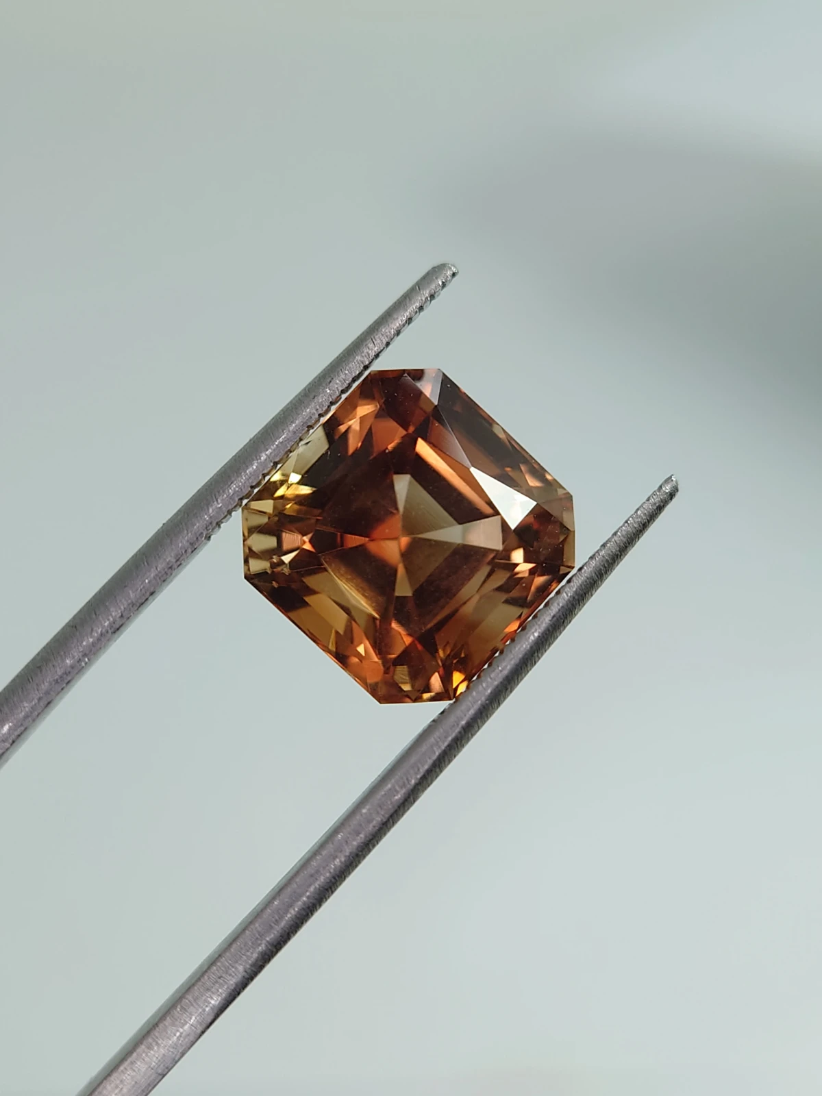 9ct Heated Topaz Square Cut Faceted Loose Gemstone From Nigeria — view 2