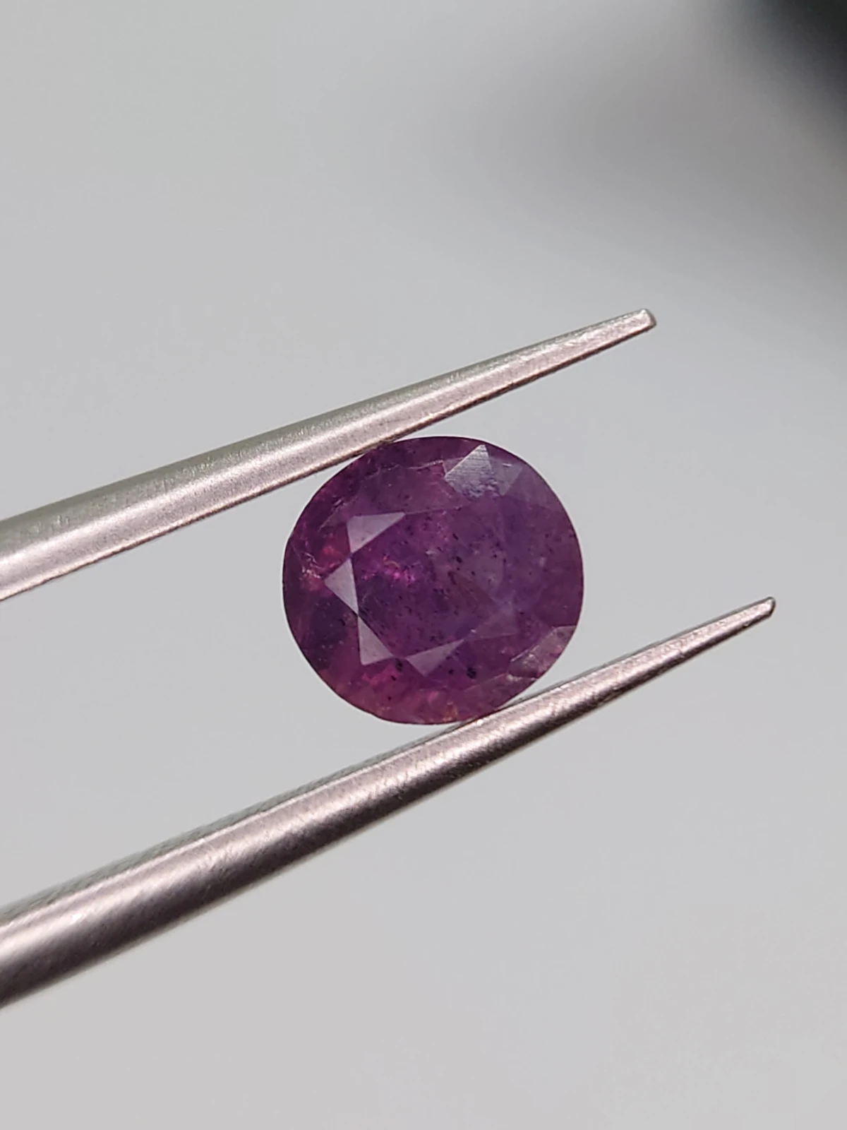 1.27ct Natural Purplish Sapphire Faceted Loose Gemstone From Kashmir Pakistan — view 3