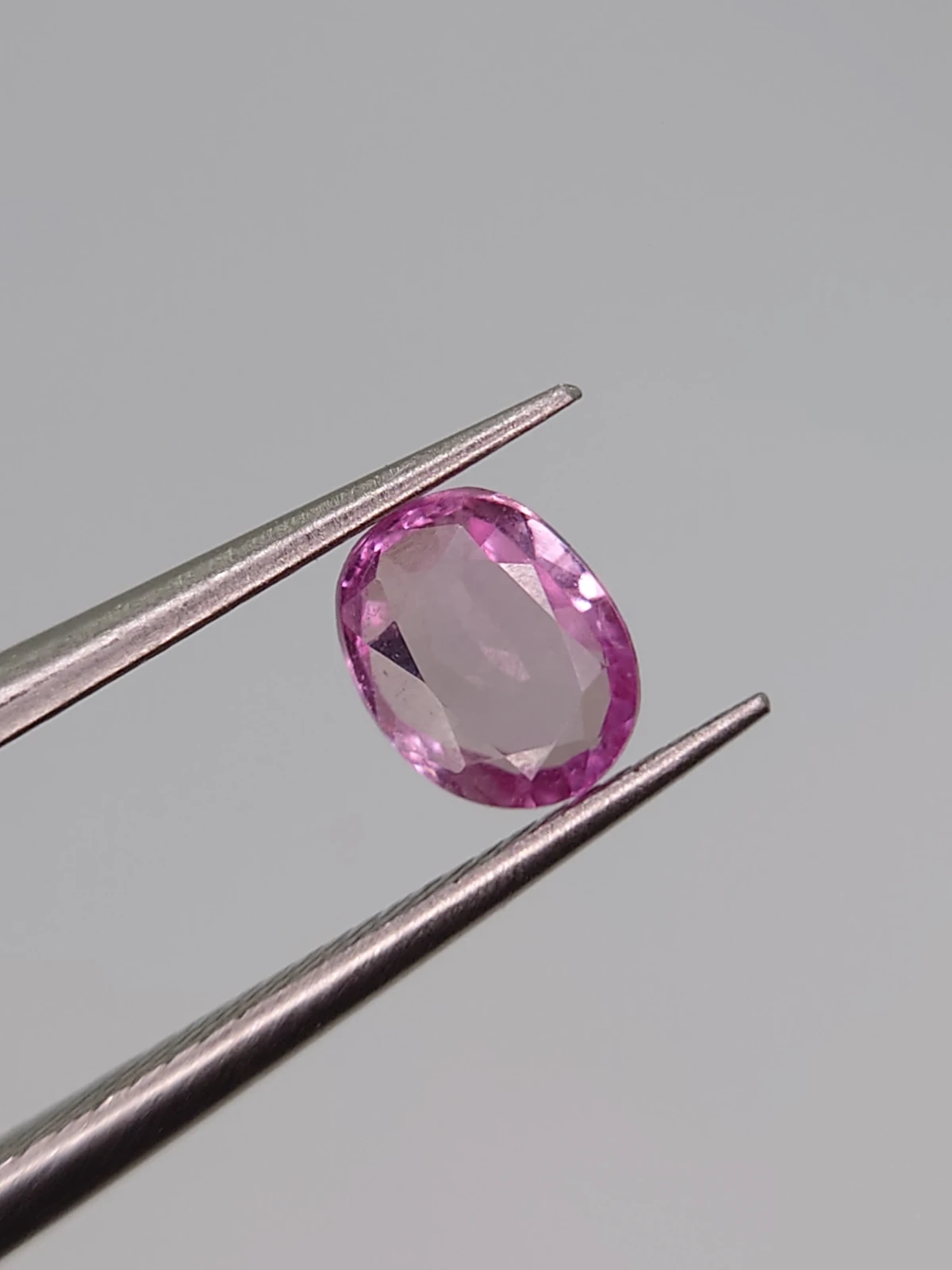 0.63ct Natural Pink Sapphire Oval Cut Faceted Loose Gemstone From Kashmir Pakistan — view 3