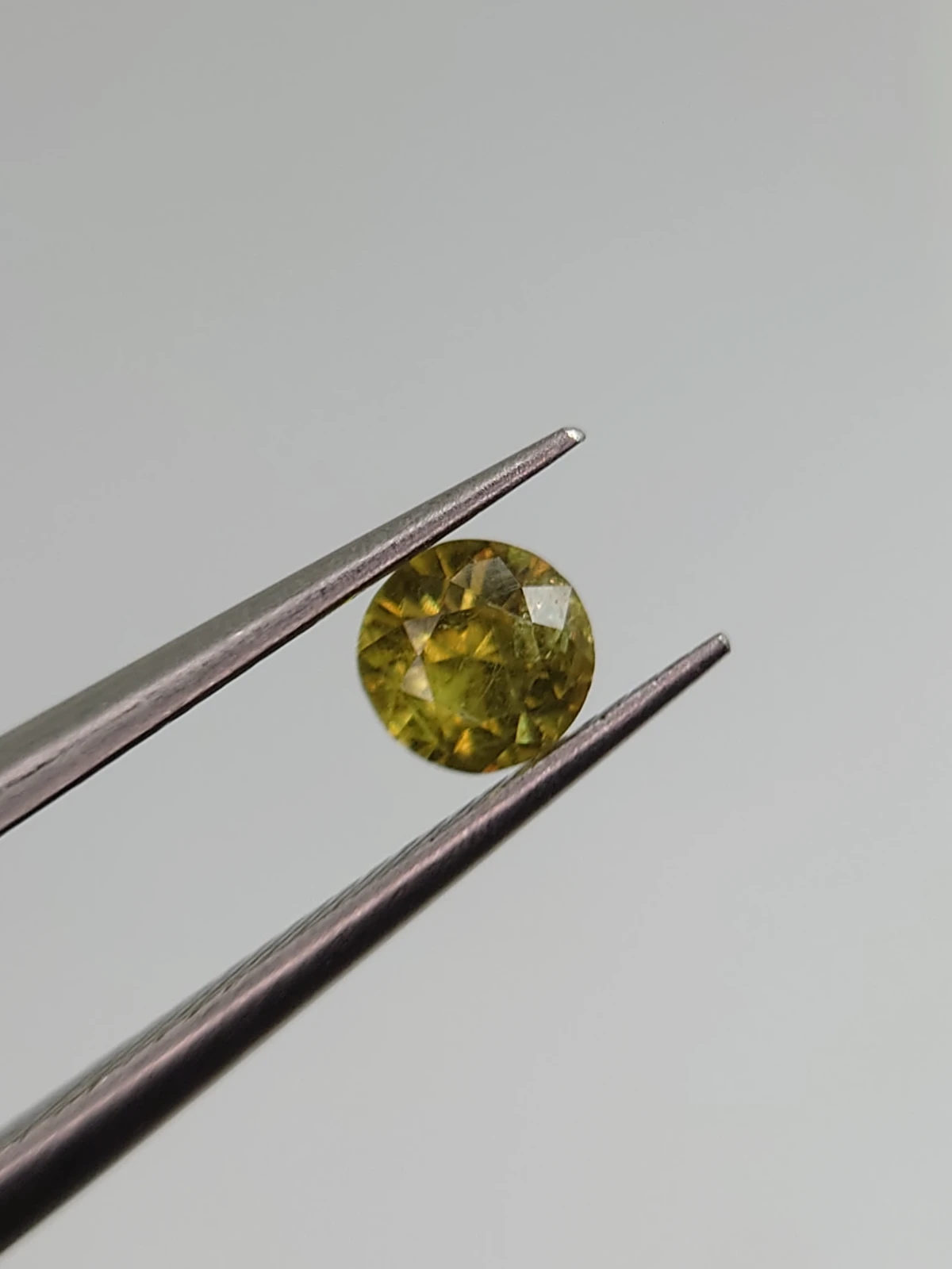 0.34ct Natural Demantoid Garnet Round Cut Faceted Loose Gemstone From Pakistan — view 2