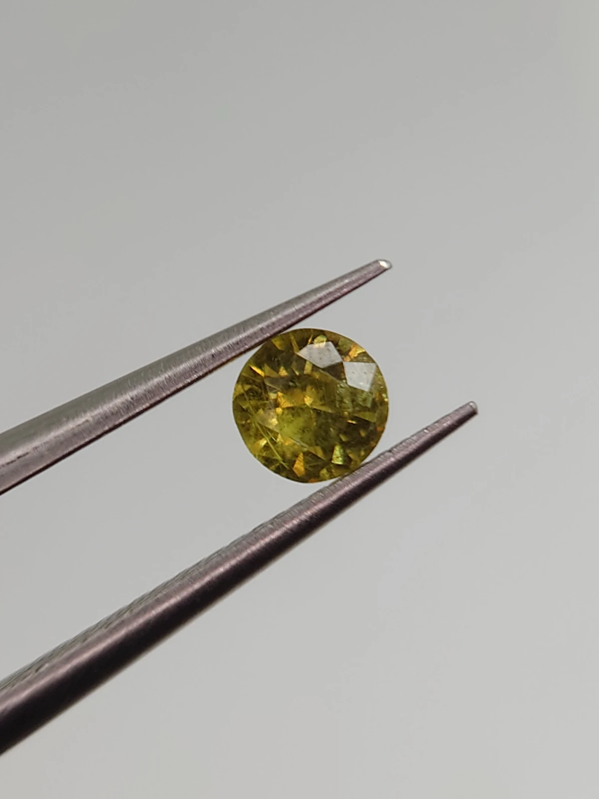 0.34ct Natural Demantoid Garnet Round Cut Faceted Loose Gemstone From Pakistan — view 5