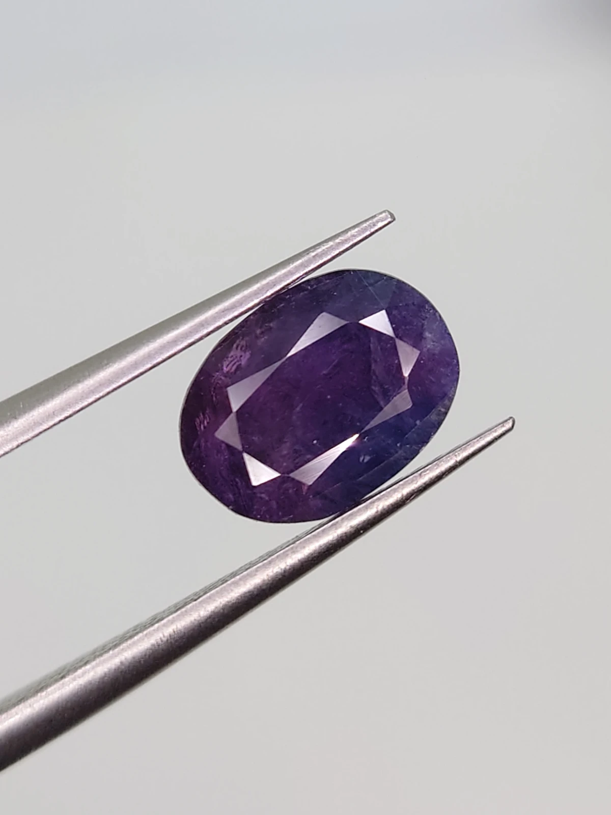 2.65ct Natural Bicolor Sapphire Oval Cut Faceted Loose Gemstone From Kashmir Pakistan — view 2