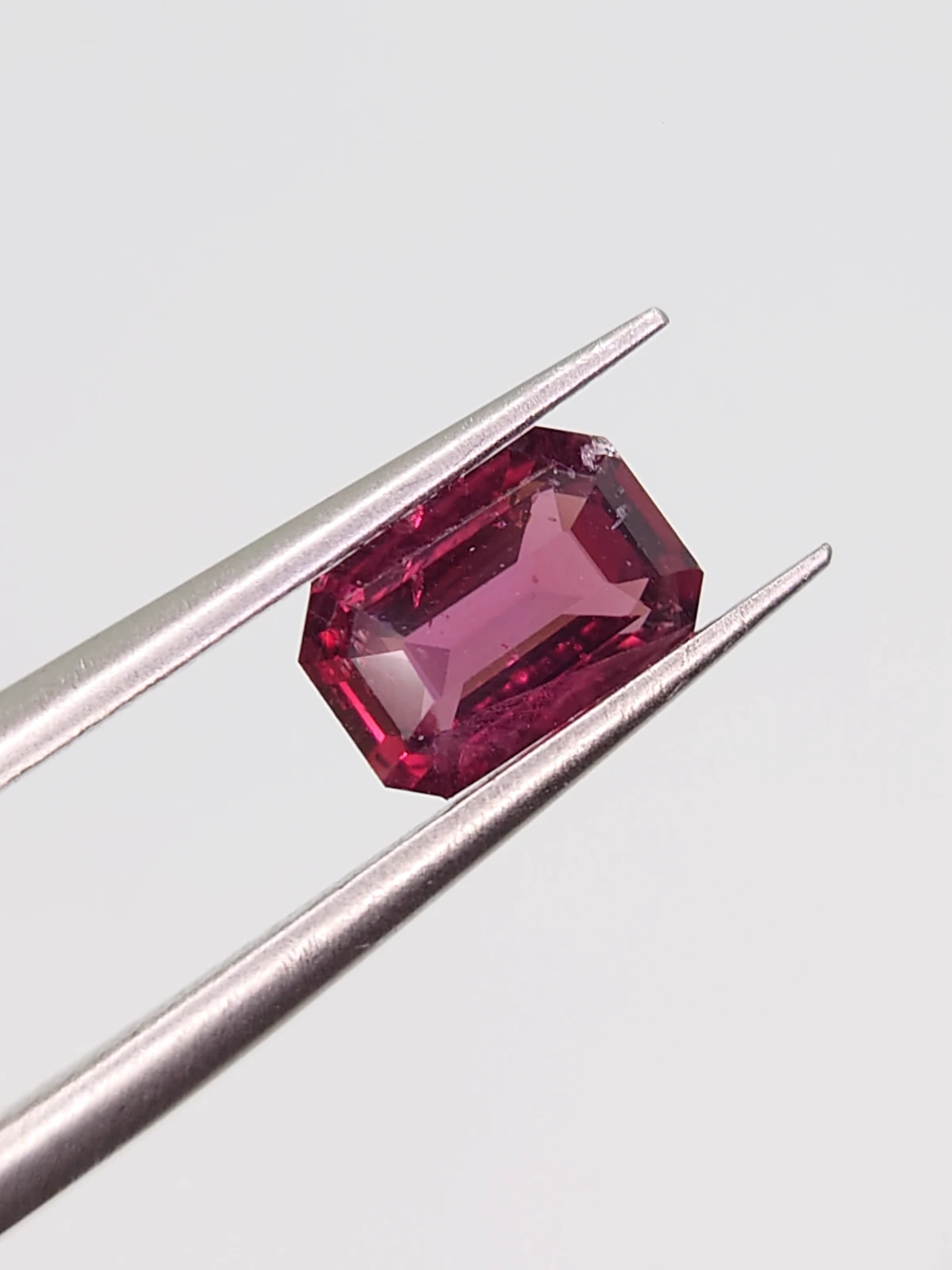 1.07ct Natural Malaya Garnet Faceted Loose Gemstone from Tanzania — view 2