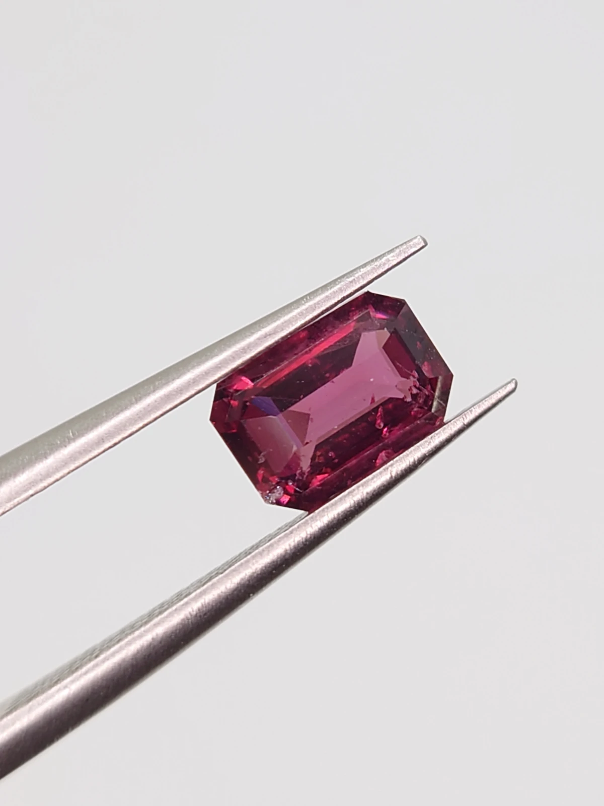 1.07ct Natural Malaya Garnet Faceted Loose Gemstone from Tanzania — view 4