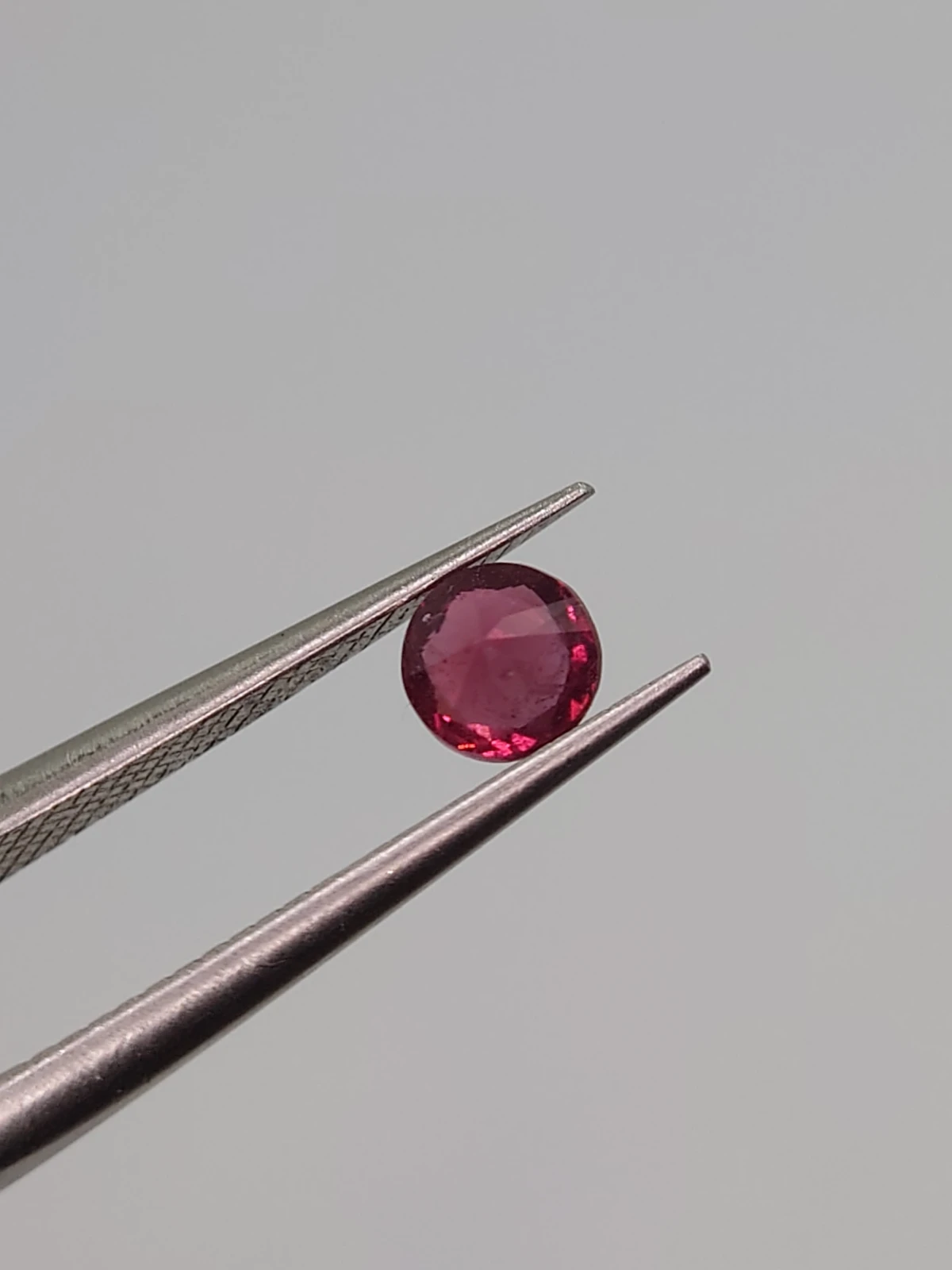 0.54ct Natural Malaya Garnet Faceted Loose Gemstone From Tanzania — view 3
