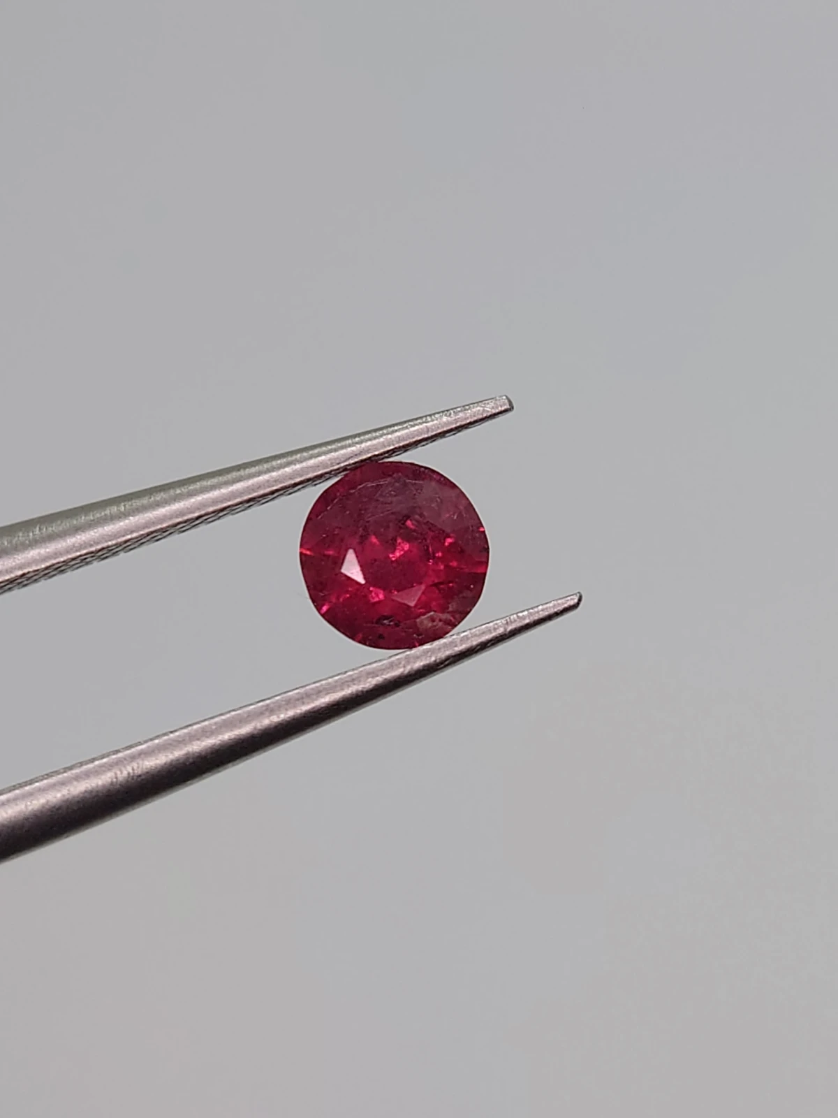 0.54ct Natural Malaya Garnet Faceted Loose Gemstone From Tanzania — view 7