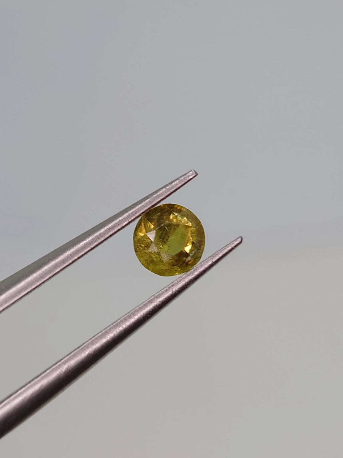 0.26ct Natural Demantoid Garnet Round Cut Faceted Loose Gemstone From Pakistan — view 4