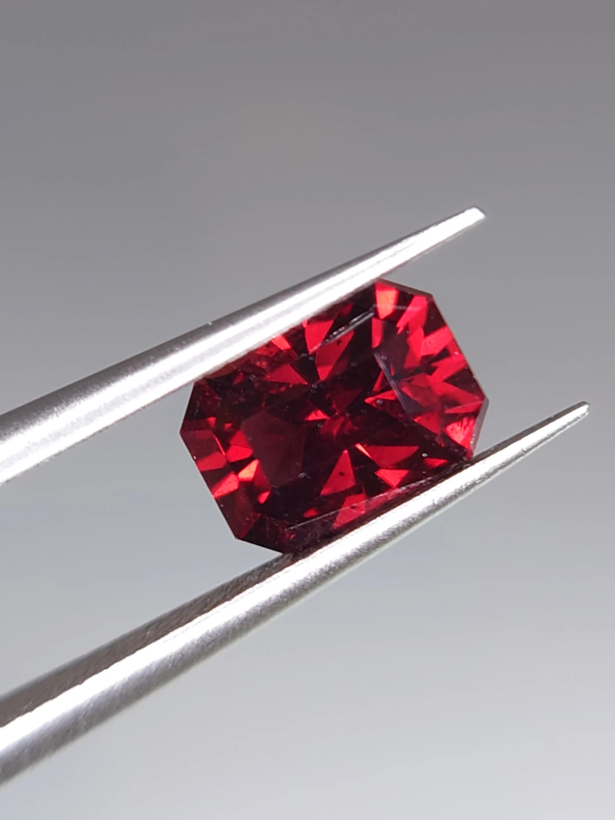 1.96 ct Natural Malaya Garnet Cushion Cut Faceted Loose Gemstone From Tanzania — view 2