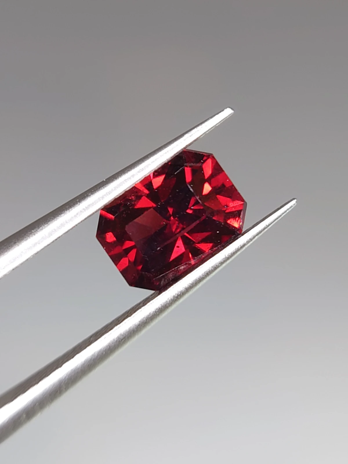 1.96 ct Natural Malaya Garnet Cushion Cut Faceted Loose Gemstone From Tanzania — view 5