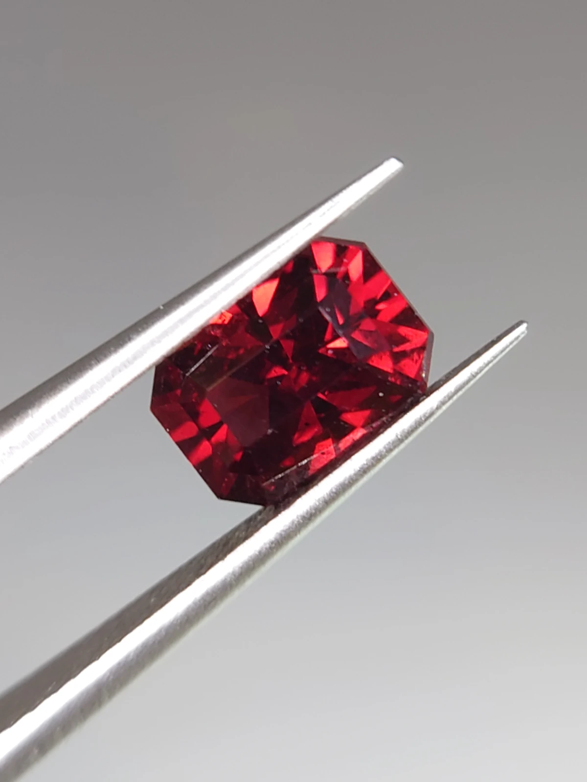 1.96 ct Natural Malaya Garnet Cushion Cut Faceted Loose Gemstone From Tanzania — view 6