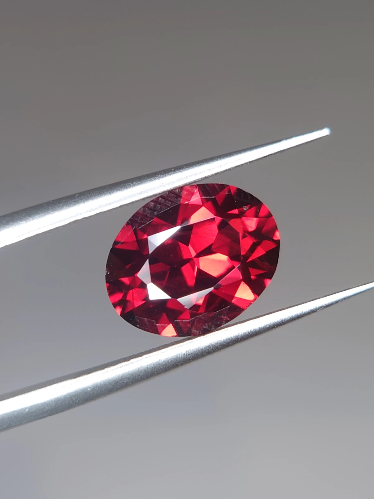 3.79ct Natural Malaya Garnet Oval Cut Faceted Loose Gemstone From Tanzania — view 3
