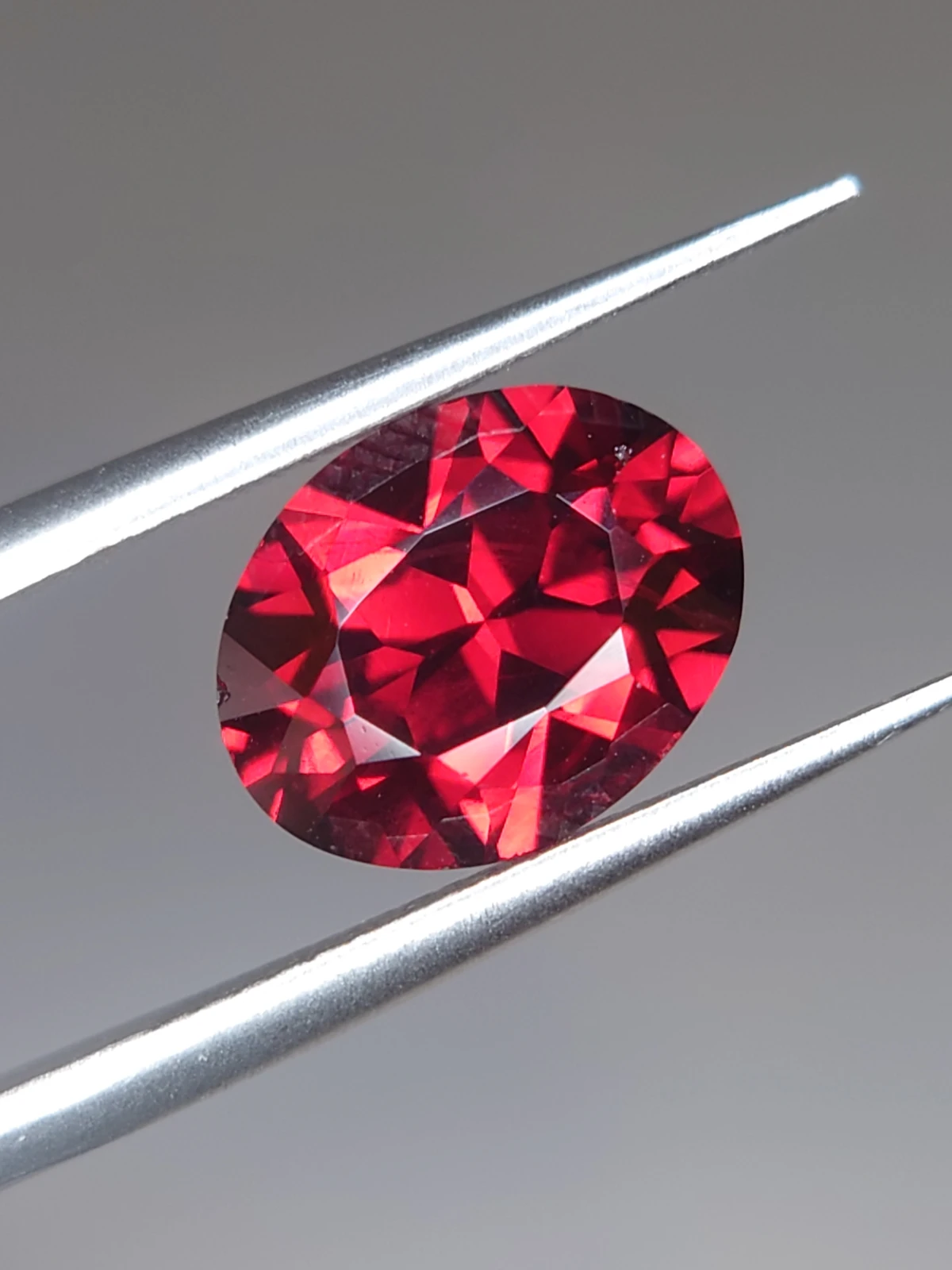 3.79ct Natural Malaya Garnet Oval Cut Faceted Loose Gemstone From Tanzania — view 6