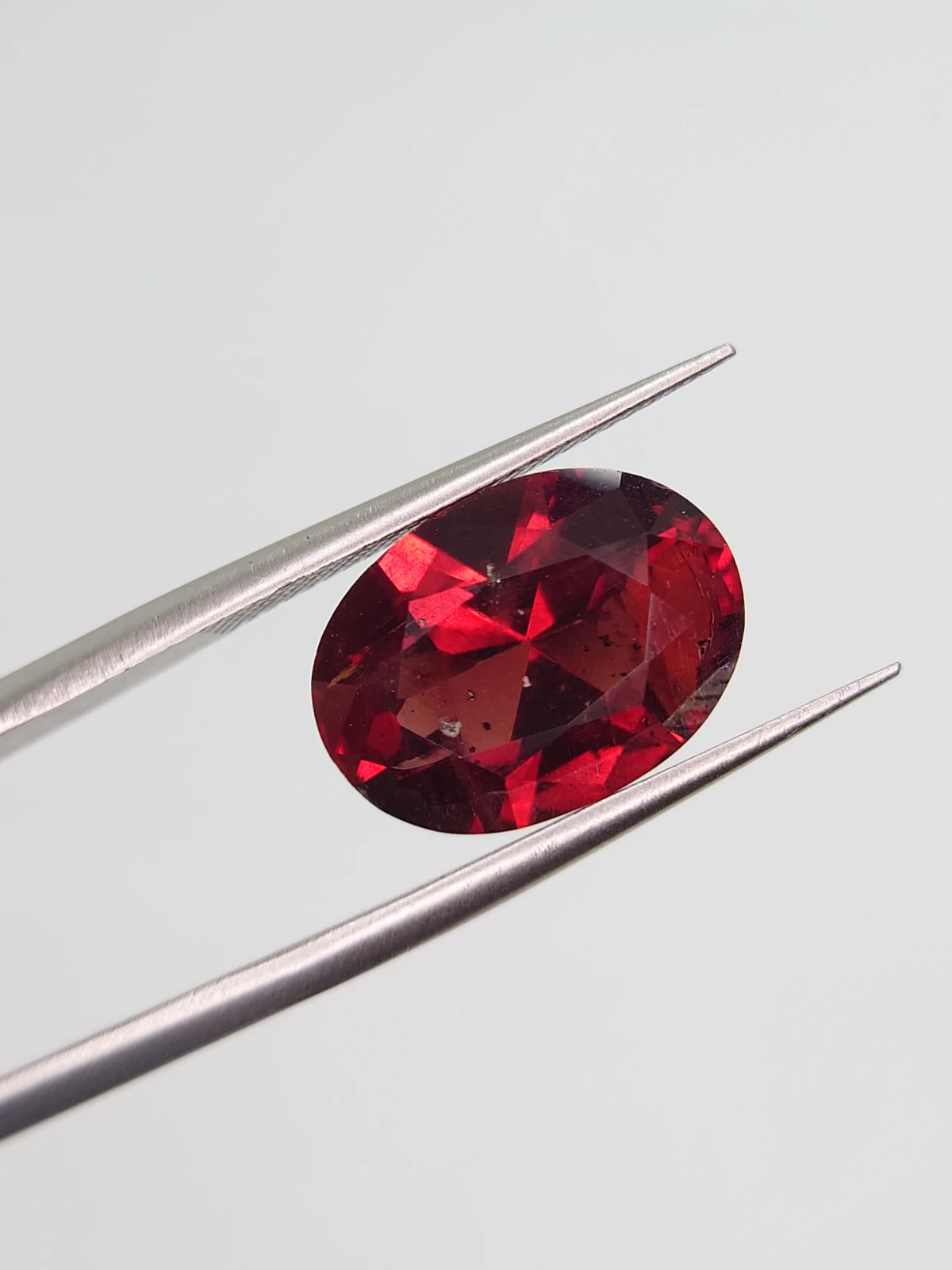 7.69ct Natural Malaya Garnet Oval Cut Faceted Loose Gemstone From Tanzania — view 3