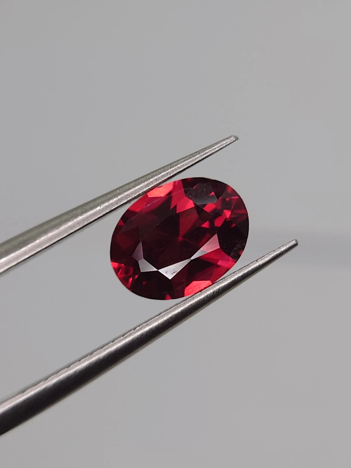 2.06ct Natural Malaya Garnet Oval Cut Faceted Loose Gemstone From Tanzania — view 5