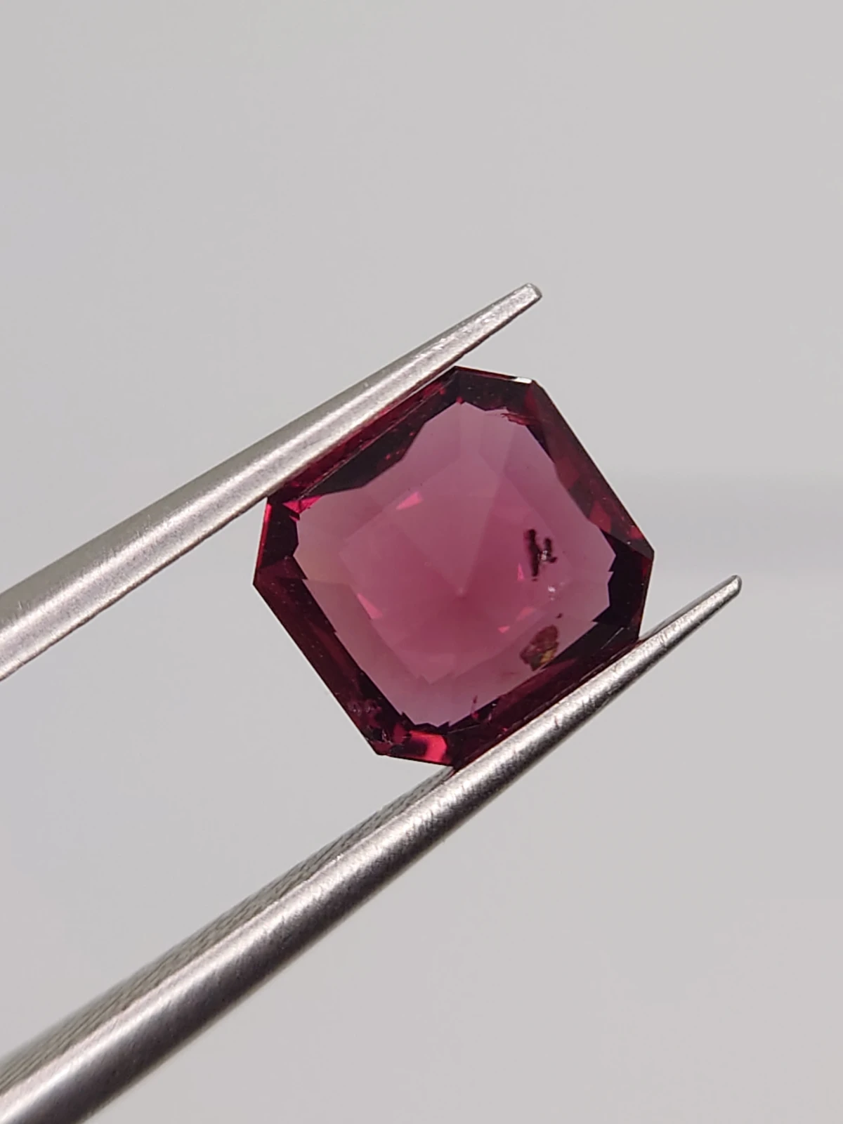 1.86ct Natural Malaya Garnet Square Cut Faceted Loose Gemstone From Tanzania — view 2
