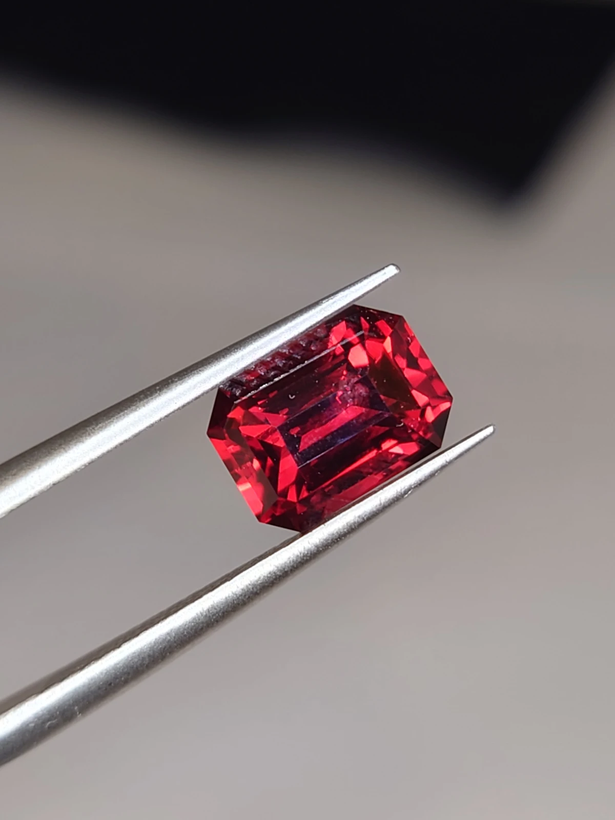 2.31ct Natural Malaya Garnet Cushion Cut Faceted Loose Gemstone From Tanzania — view 1