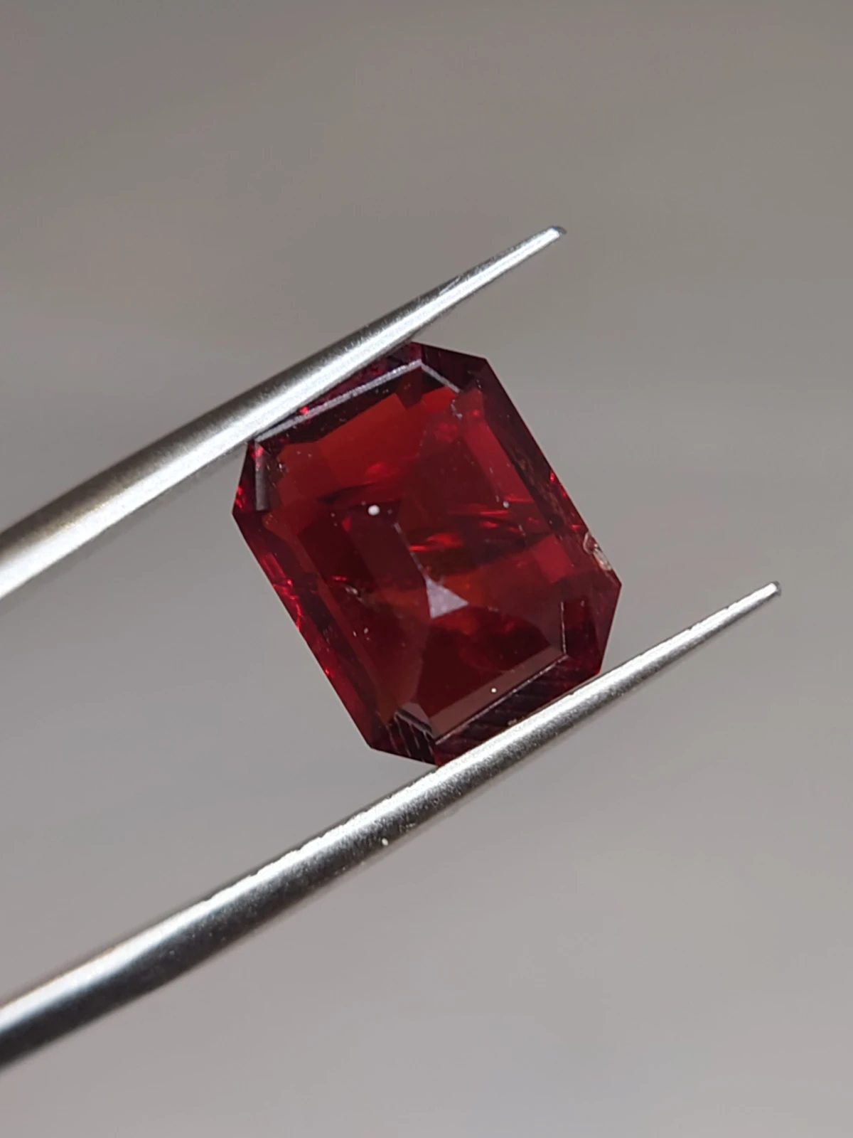 5.93ct Natural Malaya Garnet Cushion Cut Faceted Loose Gemstone From Tanzania — view 1