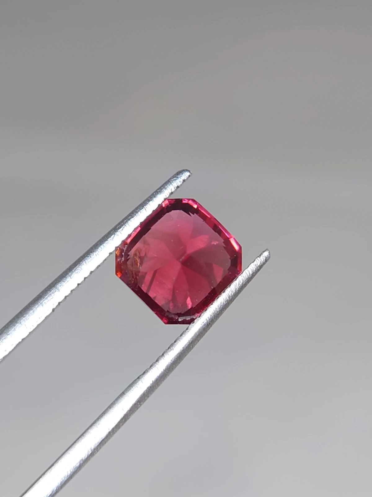 2.84ct Natural Malaya Garnet Square Cut Faceted Loose Gemstone From Tanzania — view 2