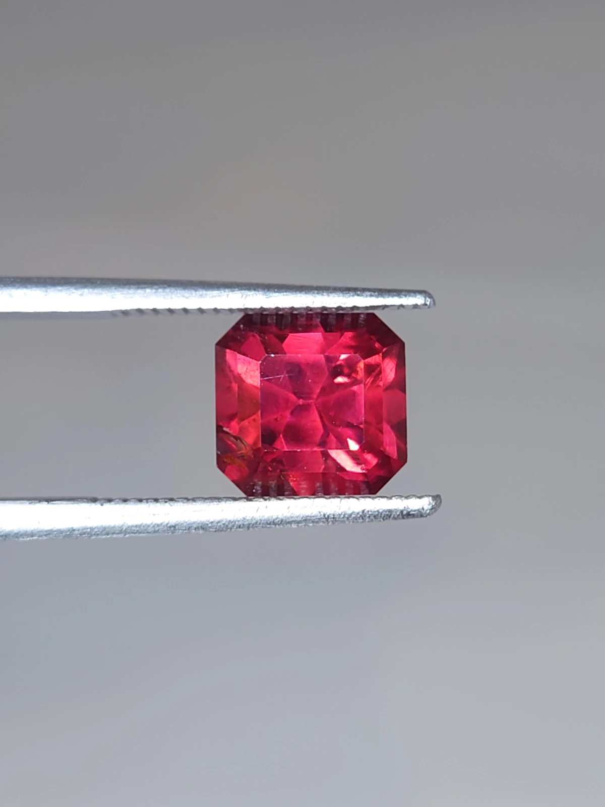 2.84ct Natural Malaya Garnet Square Cut Faceted Loose Gemstone From Tanzania — view 4