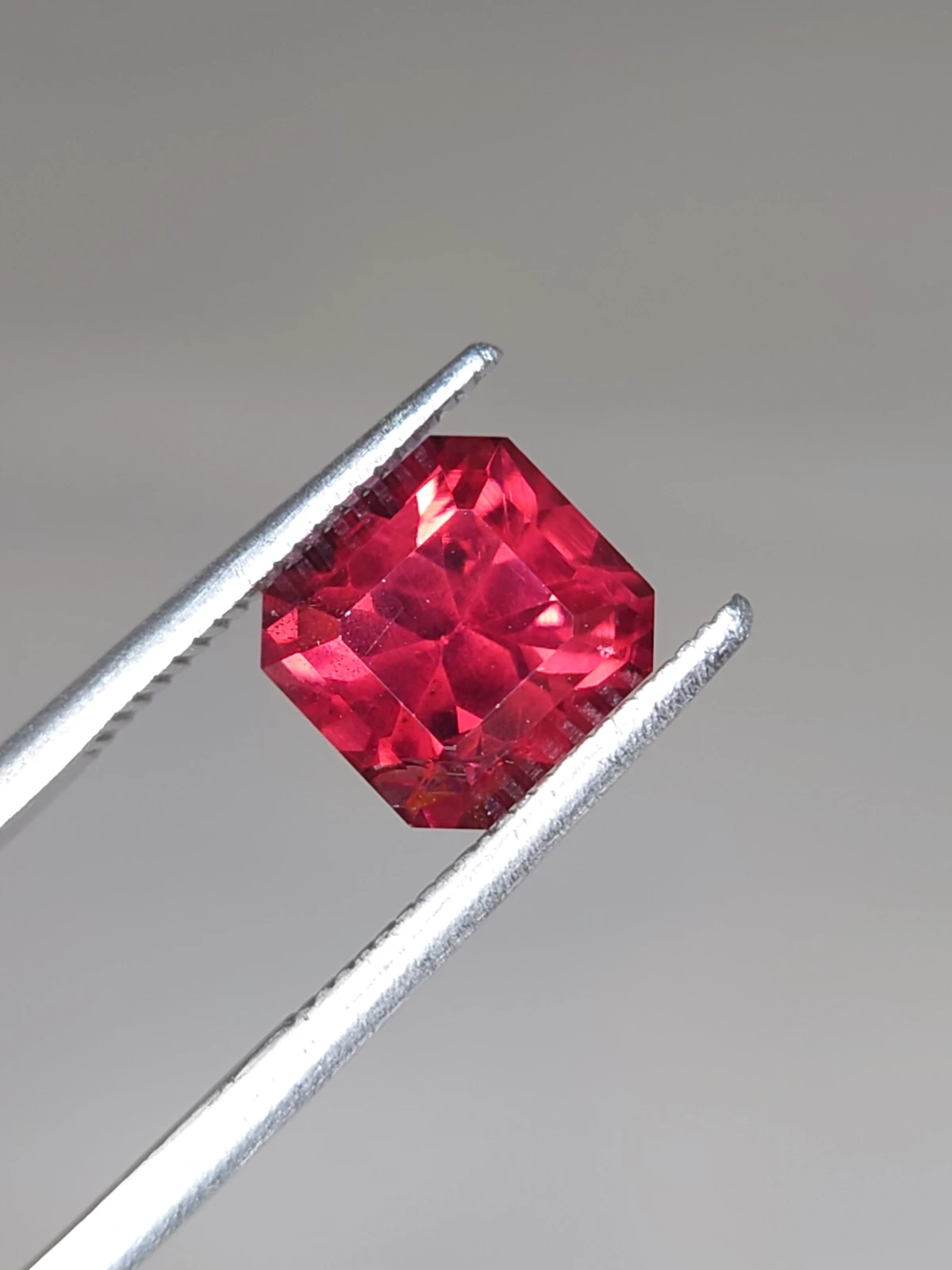 2.84ct Natural Malaya Garnet Square Cut Faceted Loose Gemstone From Tanzania — view 5