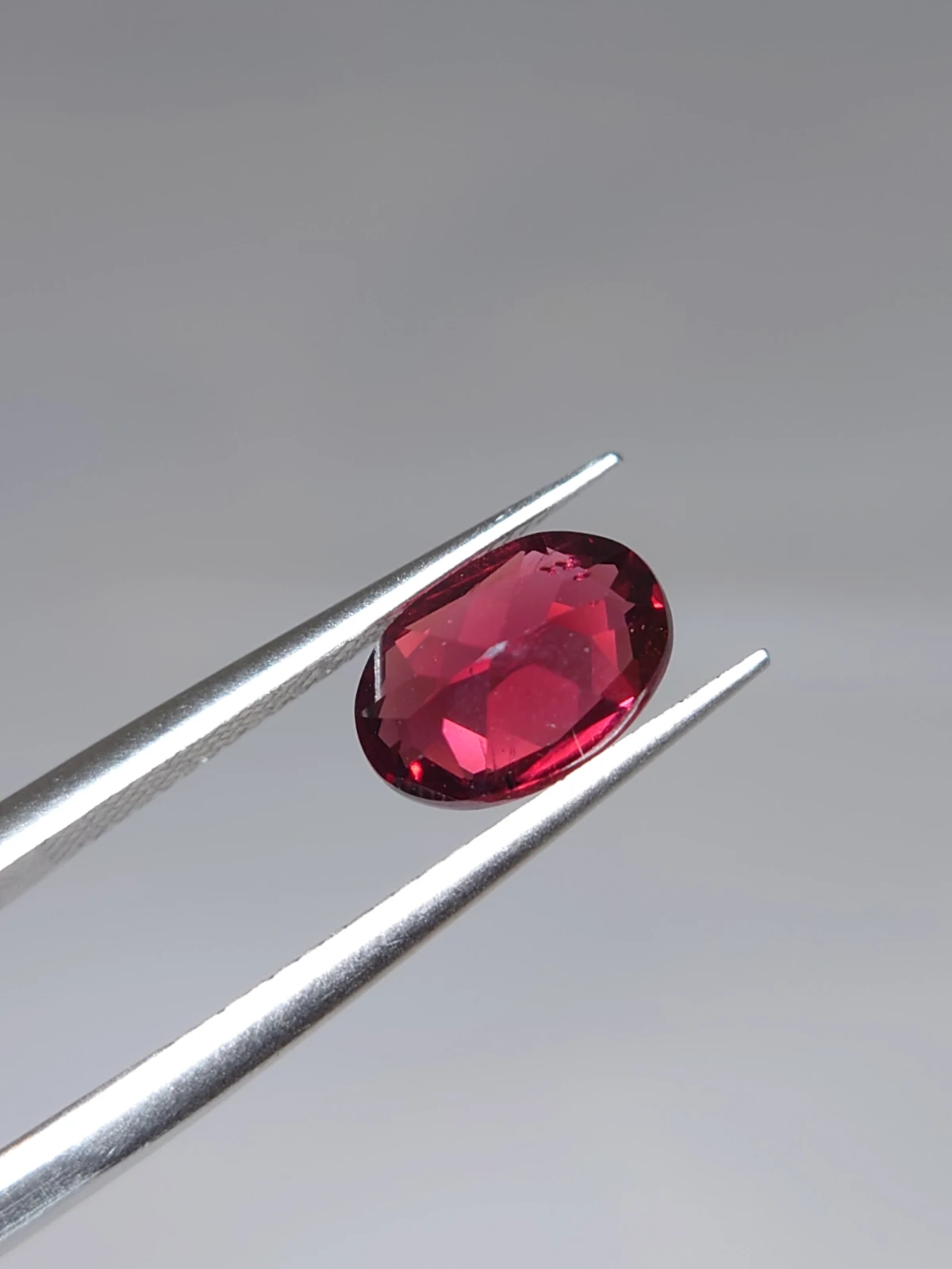 2ct Natural Malaya Garnet Oval Cut Faceted Loose Gemstone From Tanzania — view 2