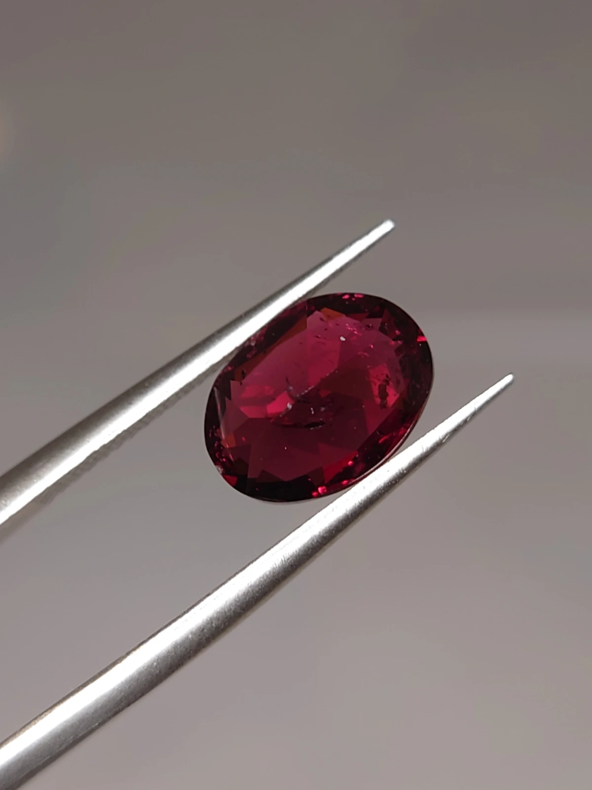 3.42ct Natural Malaya Garnet Oval Cut Faceted Loose Gemstone From Tanzania — view 2