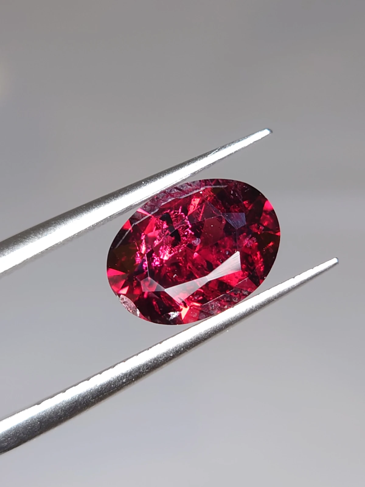 3.42ct Natural Malaya Garnet Oval Cut Faceted Loose Gemstone From Tanzania — view 4