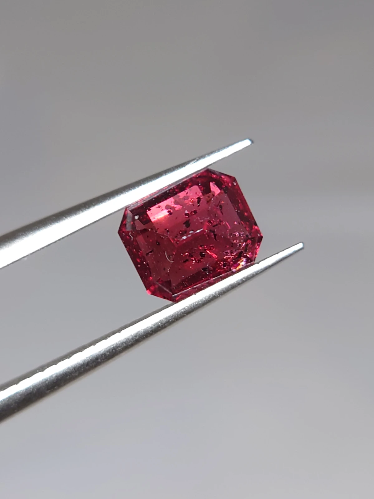 1.64ct Natural Malaya Garnet Cushion Cut Faceted Loose Gemstone from Tanzania — view 2
