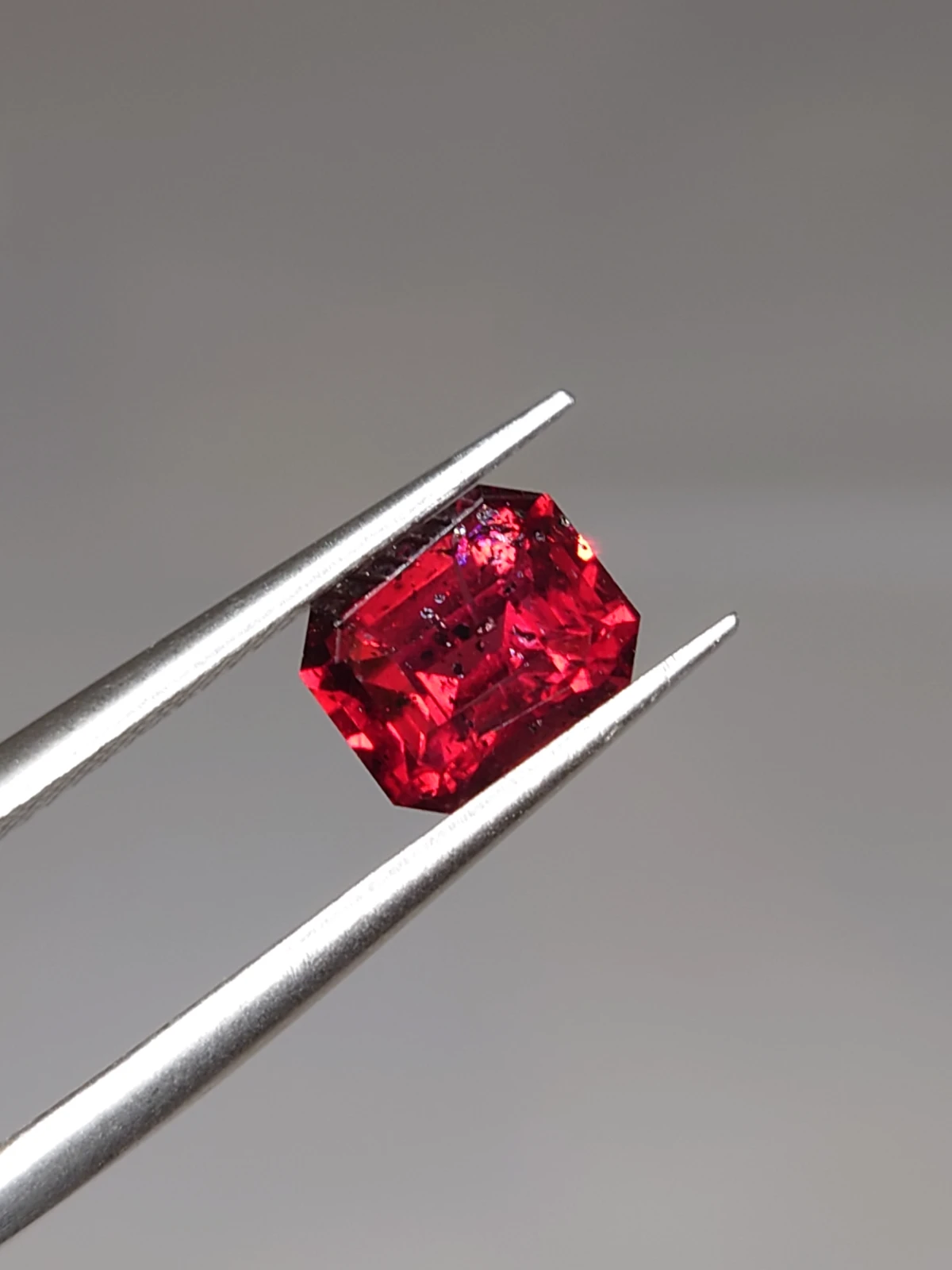1.64ct Natural Malaya Garnet Cushion Cut Faceted Loose Gemstone from Tanzania — view 3