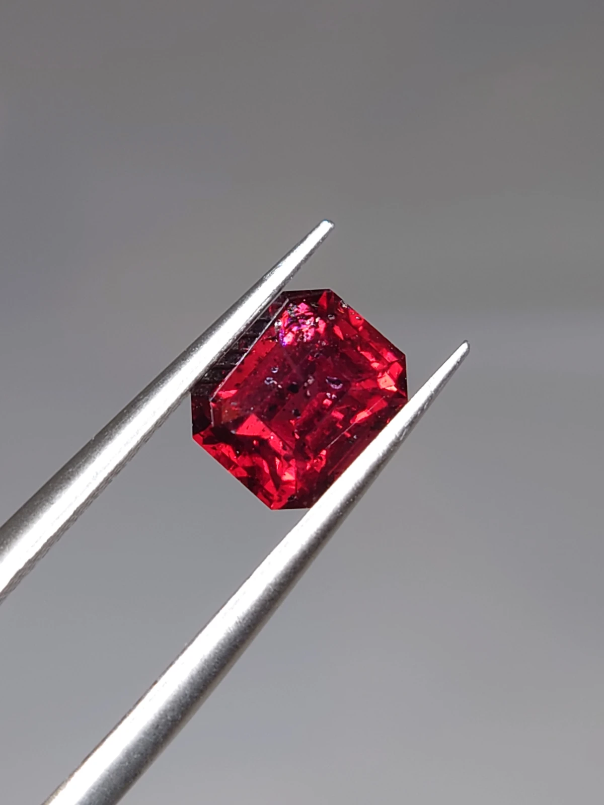 1.64ct Natural Malaya Garnet Cushion Cut Faceted Loose Gemstone from Tanzania — view 5