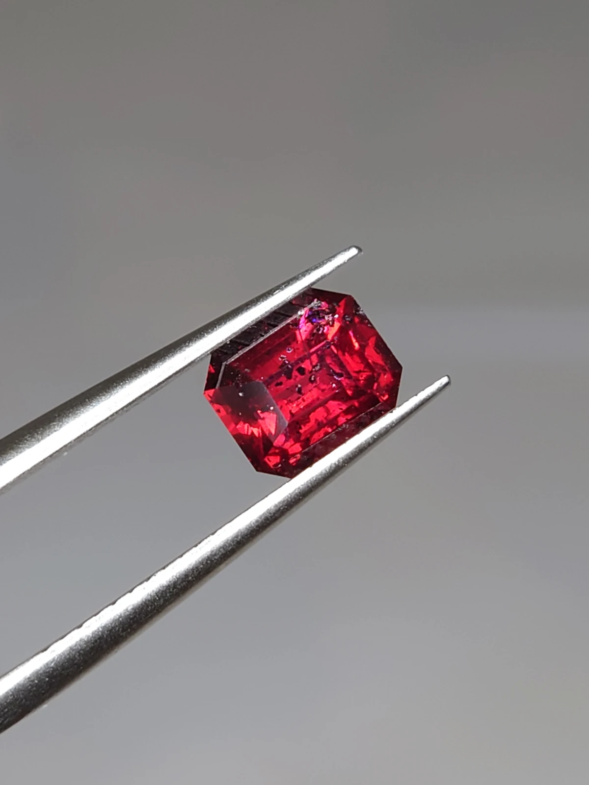 1.64ct Natural Malaya Garnet Cushion Cut Faceted Loose Gemstone from Tanzania — view 6
