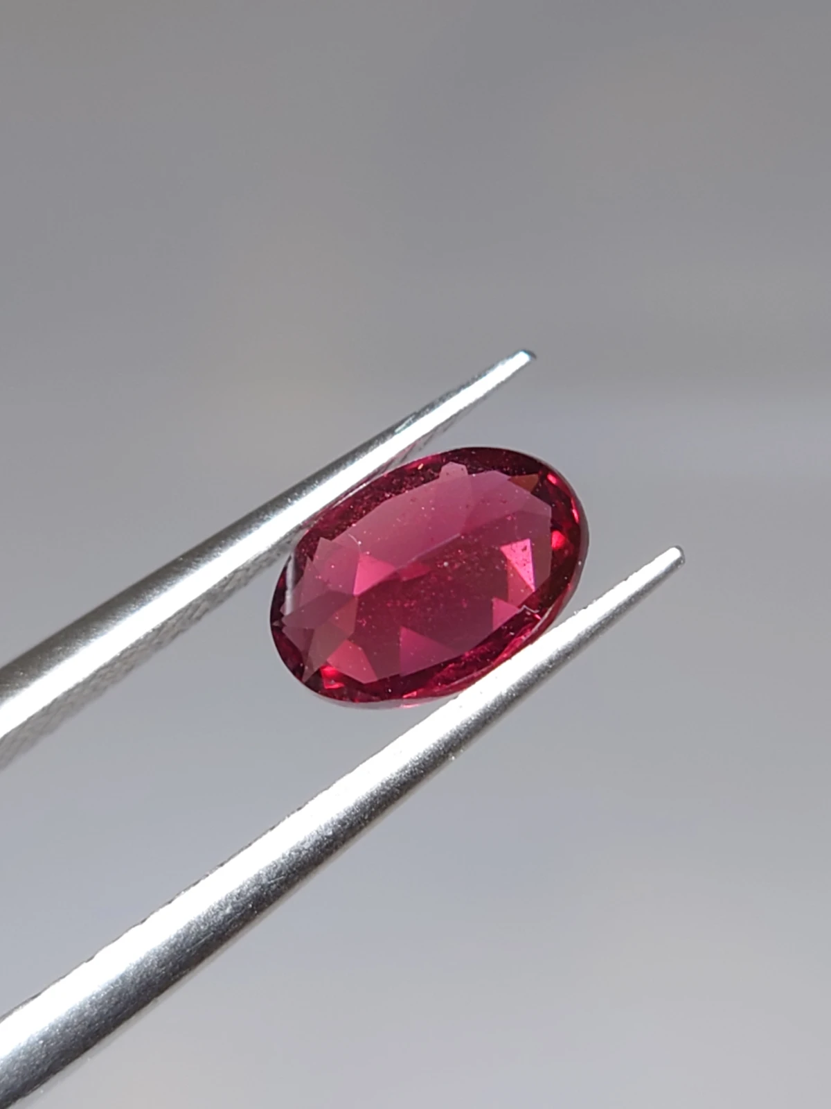 1.45ct Natural Malaya Garnet Oval Cut Faceted Loose Gemstone From Tanzania — view 3