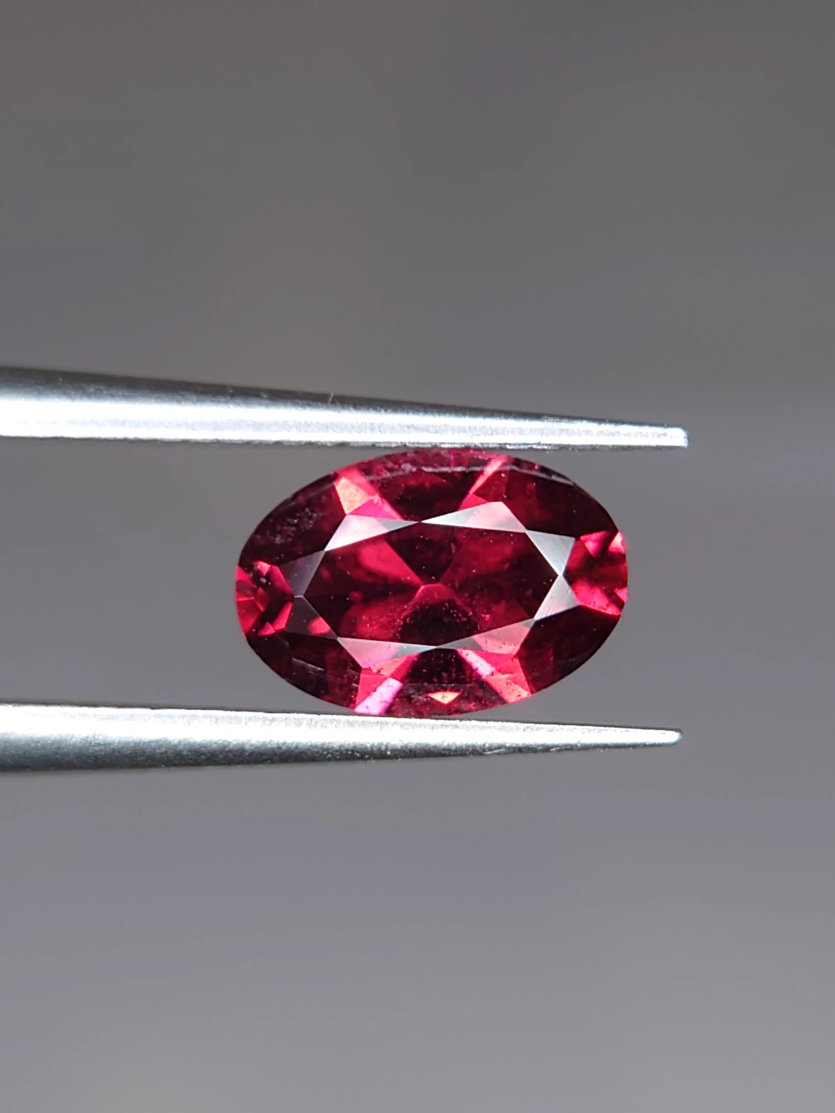 1.45ct Natural Malaya Garnet Oval Cut Faceted Loose Gemstone From Tanzania — view 5