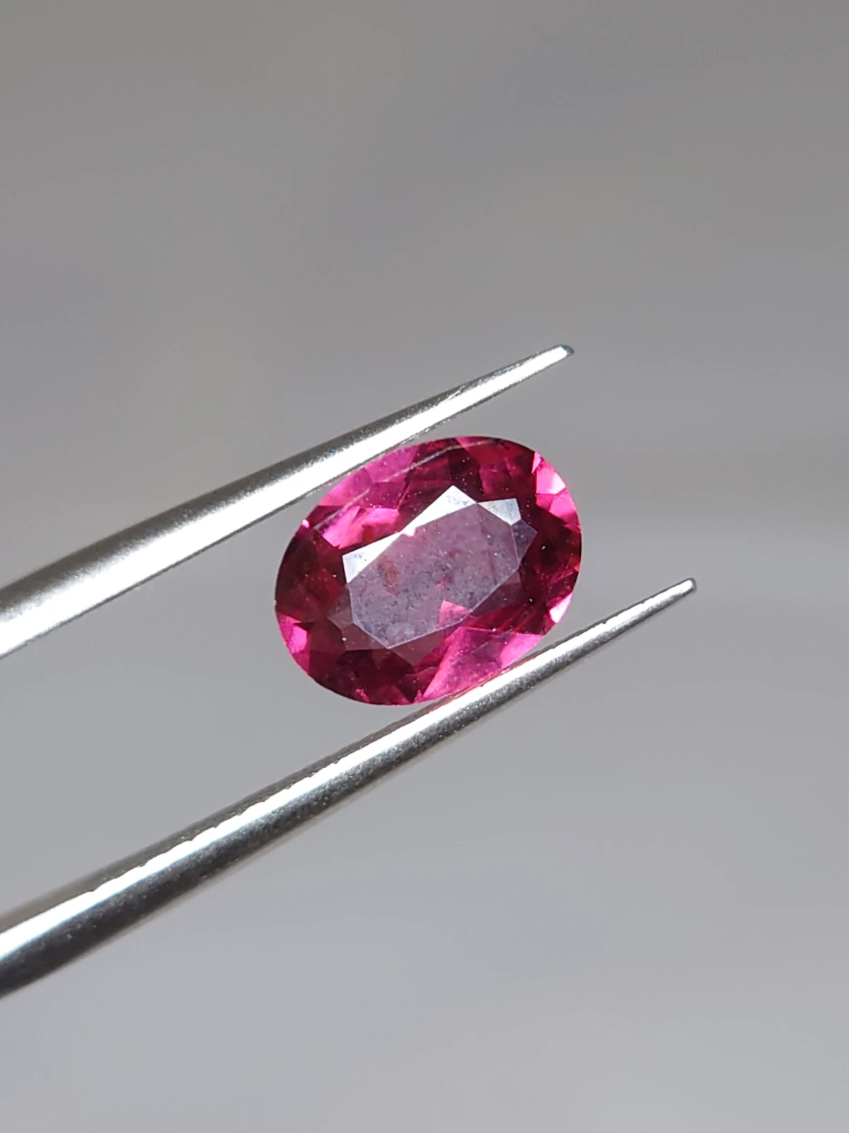 1.79ct Natural Malaya Garnet Oval Cut Faceted Loose Gemstone From Tanzania — view 1
