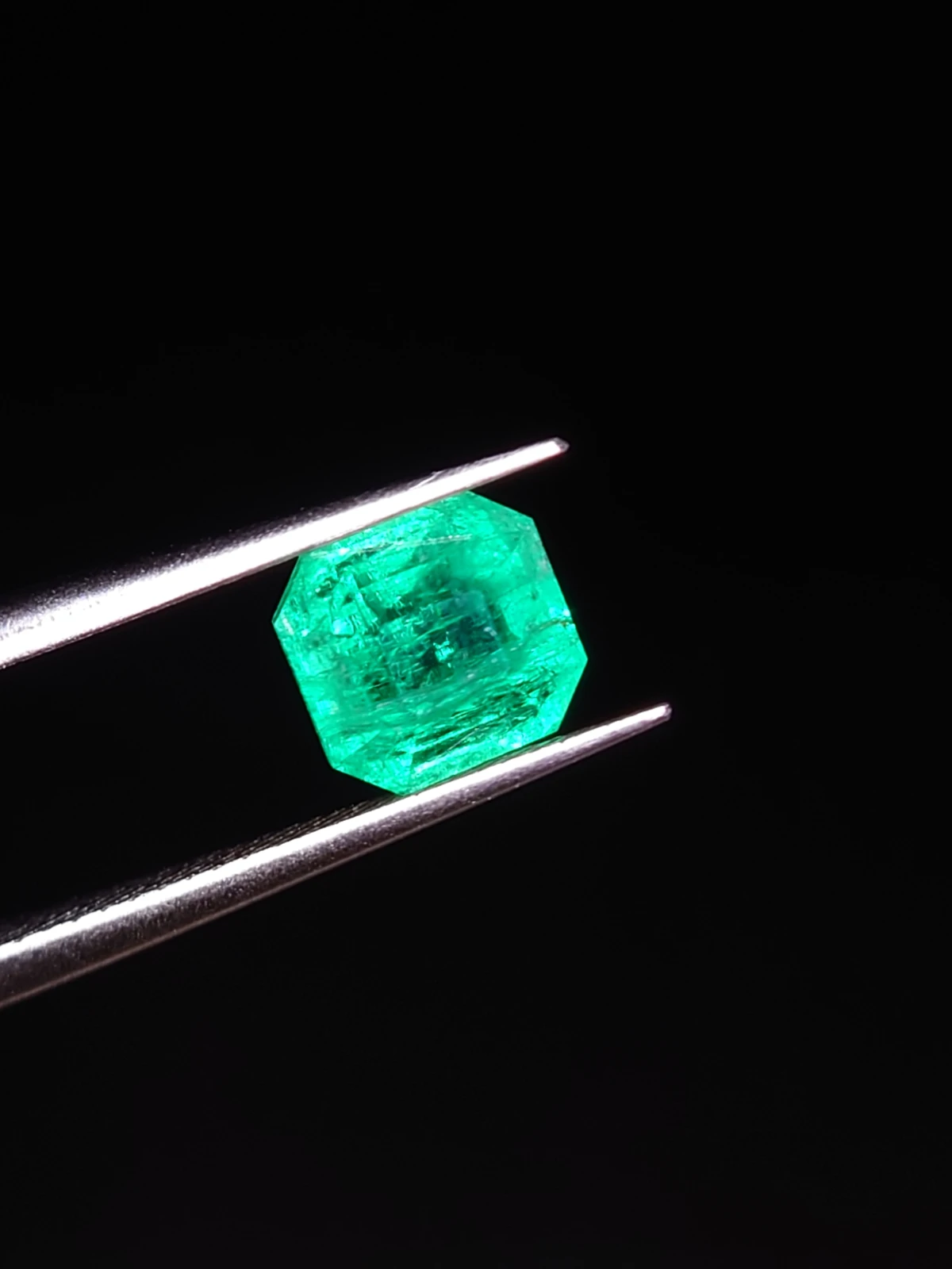 1.79ct Emerald Square Cut Faceted Loose Gemstone From panjshir Afghanistan — view 2