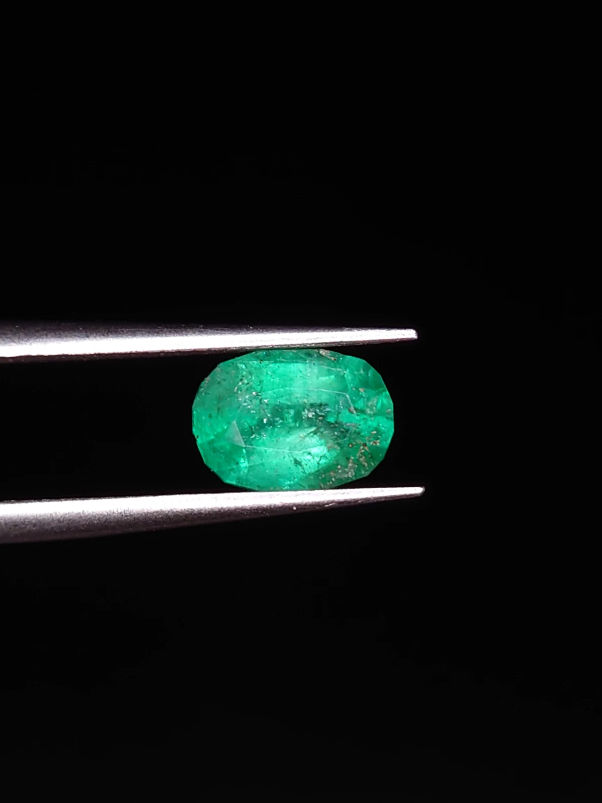 1.36ct Emerald Oval Cut Faceted Loose Gemstone From Panjshir — view 6