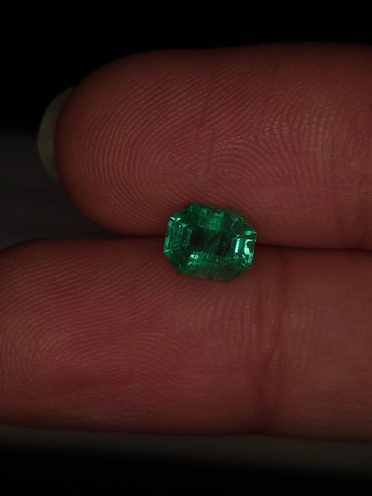 0.90ct Emerald Octagon Cut Faceted Loose Gemstone From Panjshir Valley Afghanistan — view 5