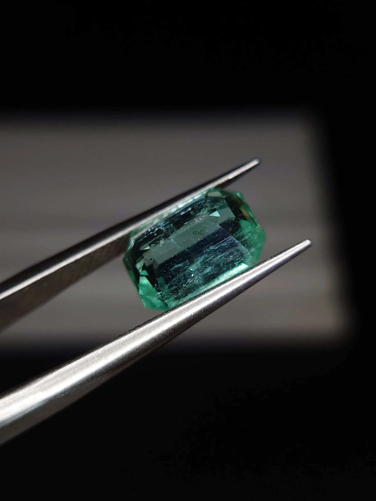 2.65ct Emerald Faceted Loose Gemstone From Panjshir Valley Afghanistan — view 2